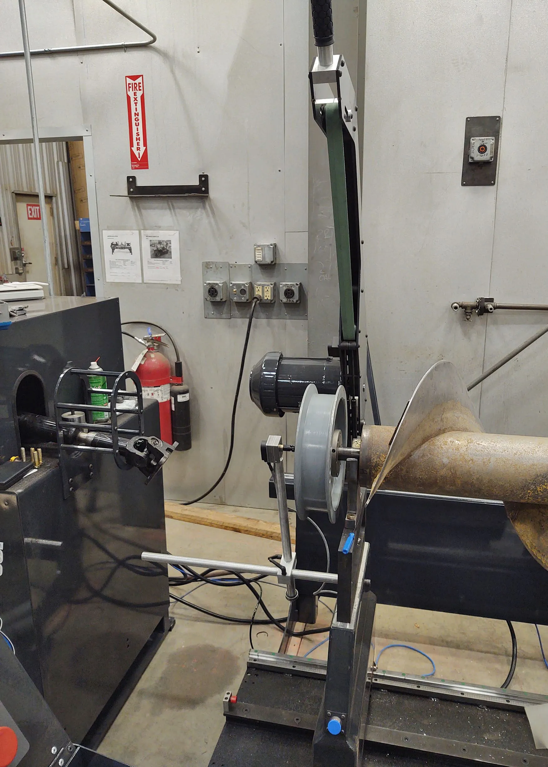 Overhead and end-drive systems on a ProBal auger balancing machine
