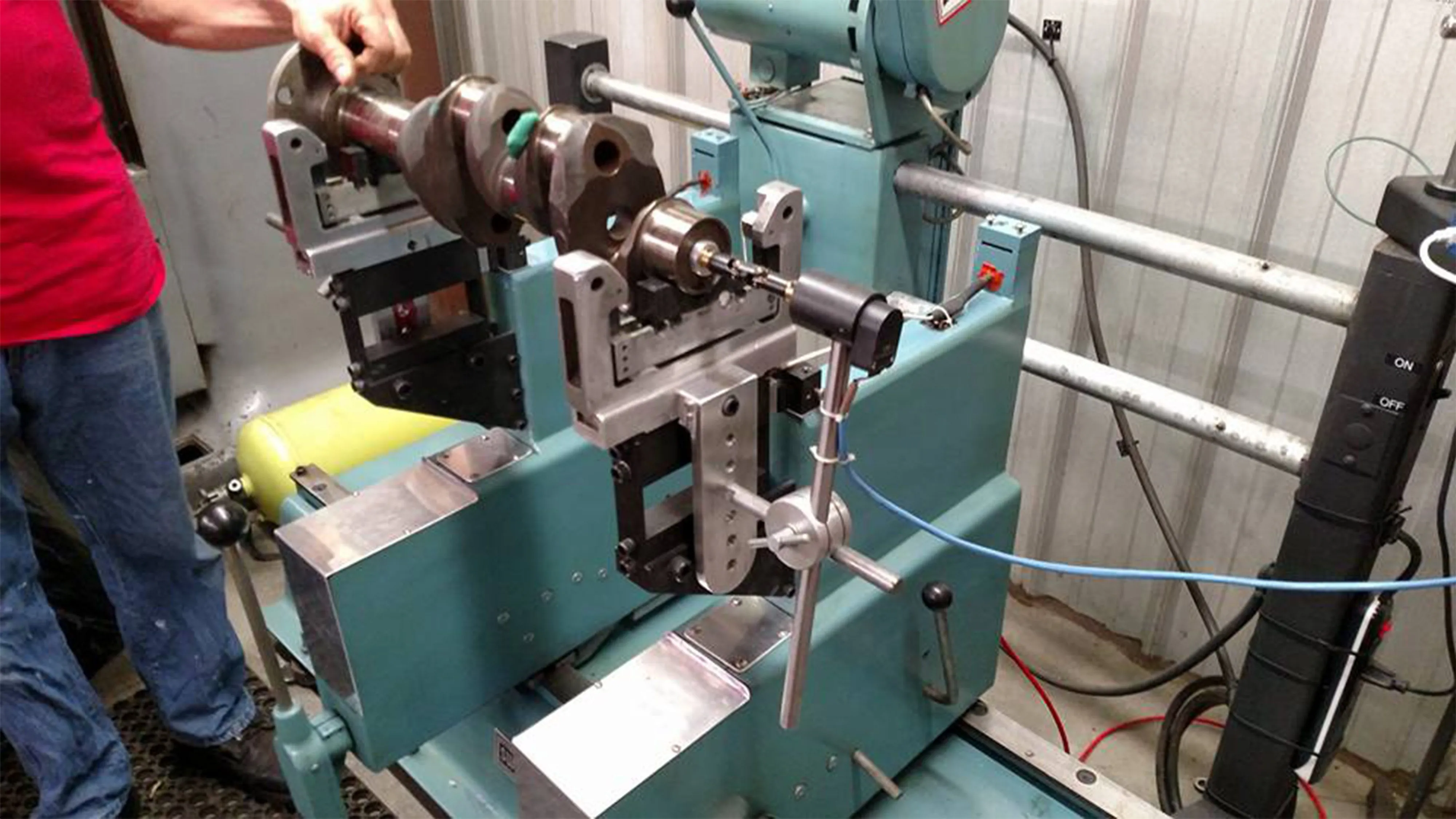 Stewart Warner balancing machine retrofitted with ProBal electronics