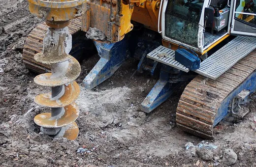 Construction drill auger rig
